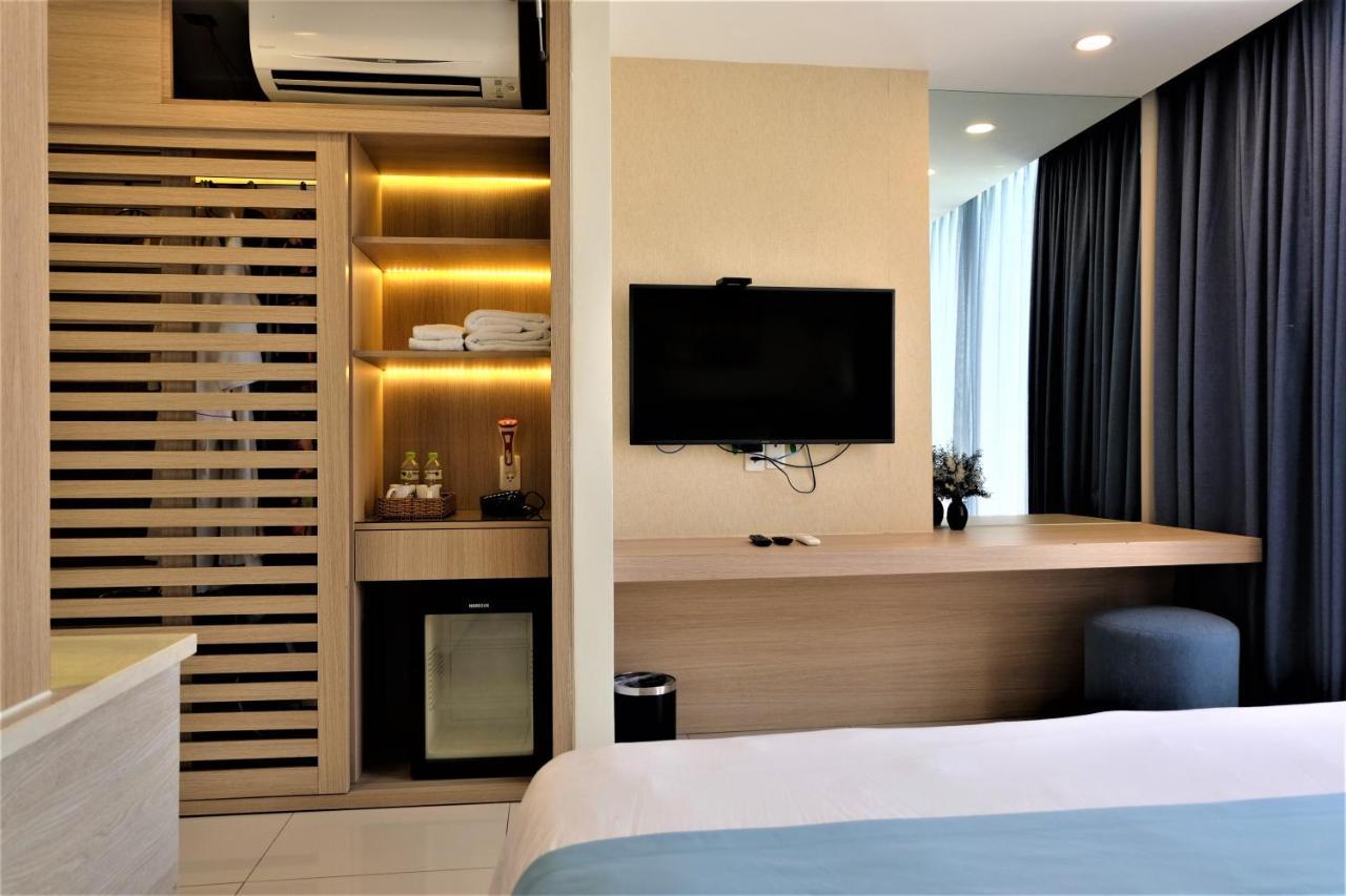Private Villa At Oceanami Resort Phuochai Exterior foto